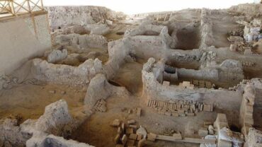 4,000-Year-Old Textile Mill Unearthed In Western Turkey